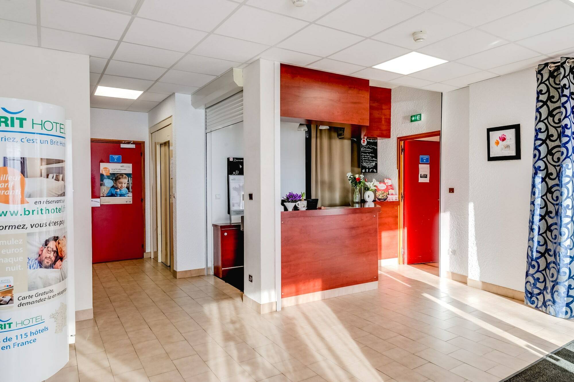 Abbatiale Hotel et Restaurant Grenoble Centre Extérieur photo